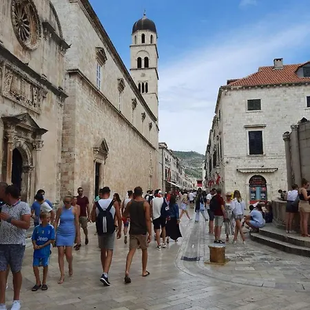 Sirena بيت ضيافة 3*