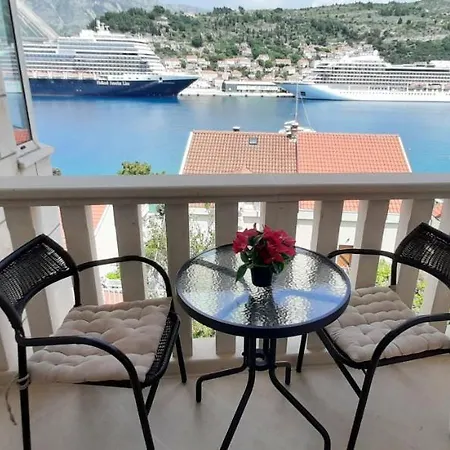 Guest house Sirena 3*